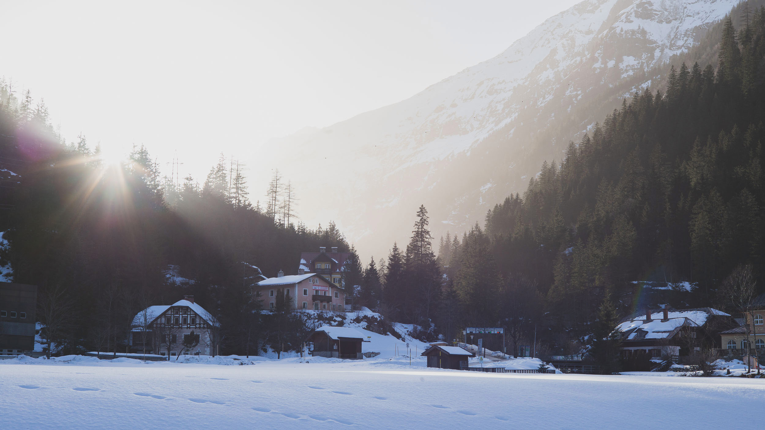 210225-Interior-Architectur-Bibi-Villa-Rosa_L1004752_web2500_16_9